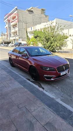 لینکۆڵن MKZ